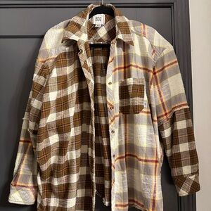 UO Women’s Flannel Medium